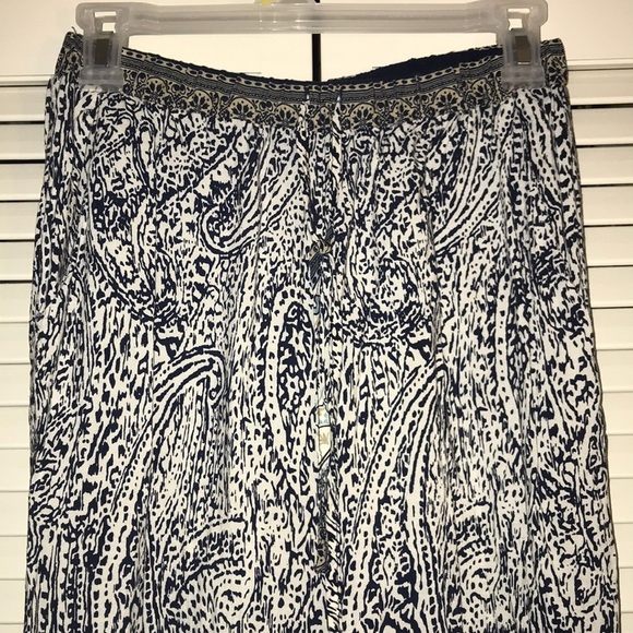 Printed paisley flowy Pants - Picture 5 of 7